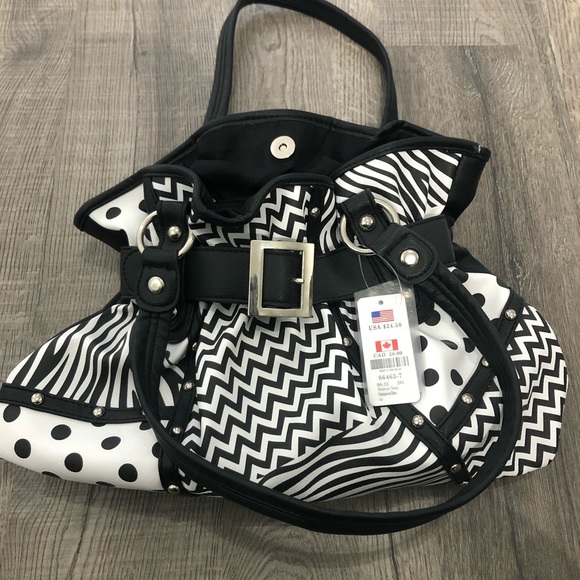 Claire’s Purse *NEW* - Picture 1 of 4